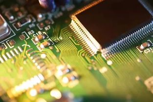 在英特爾擔任技術咨詢工程師 連接前沿技術與行業需求